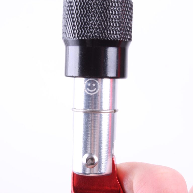 OMEGA PACIFIC ELITE KEYLOCK SCREW-LOK NFPA (CARABINER)