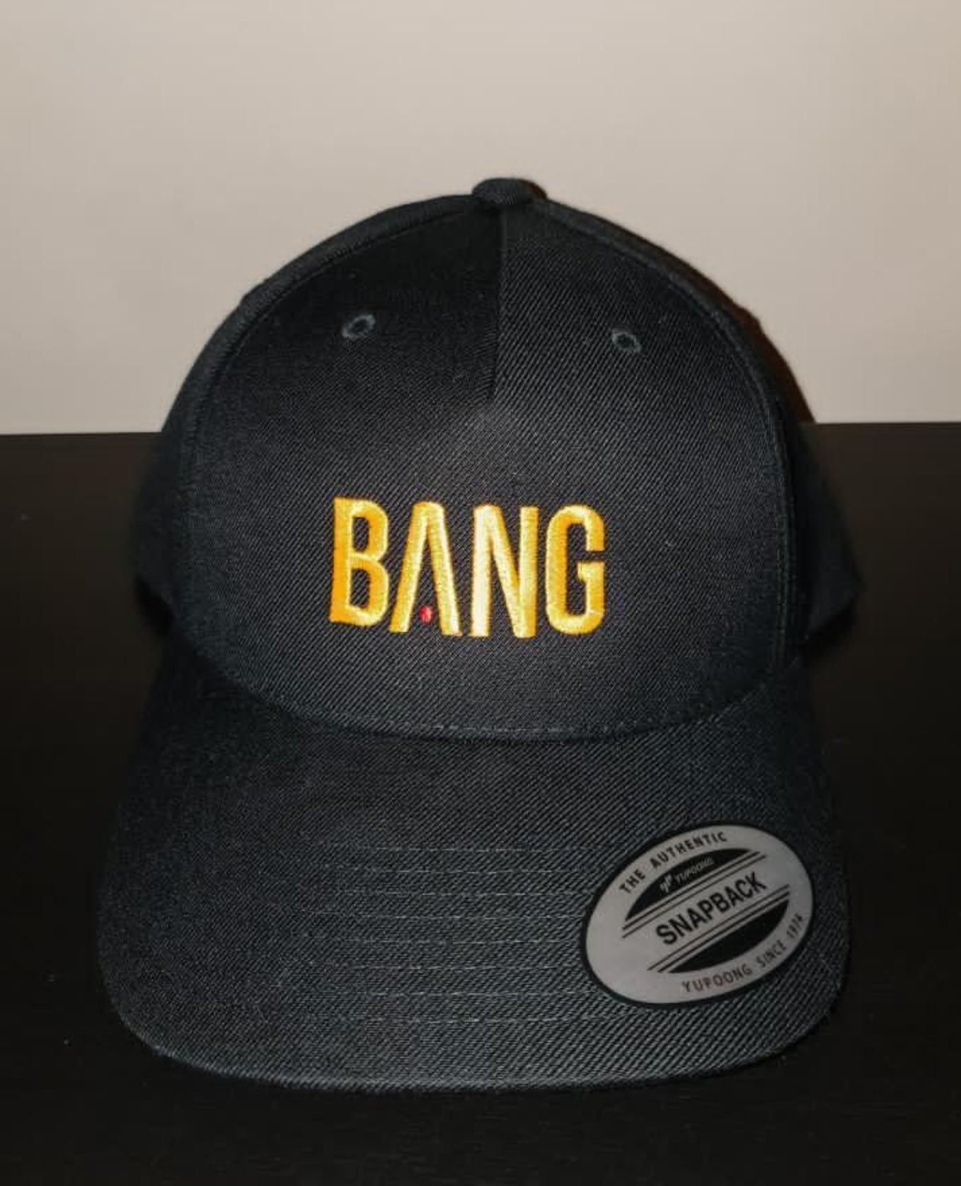 BANG Snapback Gold